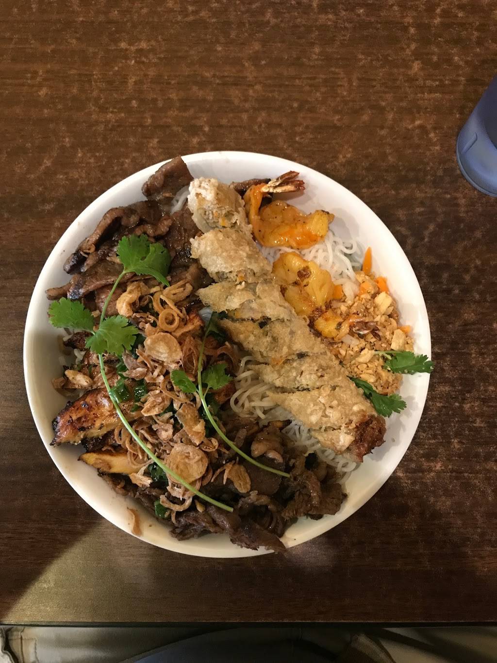 Pho Saigon Basil | restaurant | 7057 W Alaska Dr, Lakewood, CO 80226, USA | 3039226100 OR +1 303-922-6100