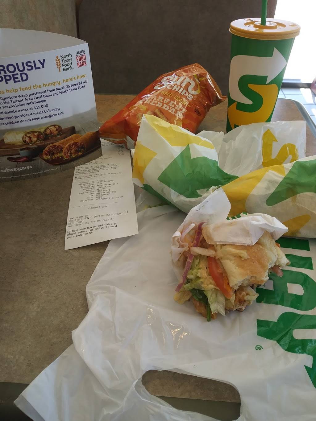 Subway | restaurant | 2123 Greenville Ave, Dallas, TX 75206, USA | 2148239898 OR +1 214-823-9898
