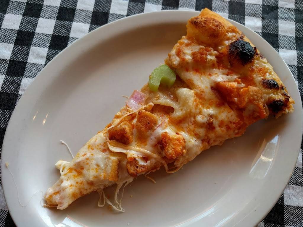 Gala-T-Inn | restaurant | 65108 Red Arrow Hwy, Hartford, MI 49057, USA | 2696214911 OR +1 269-621-4911