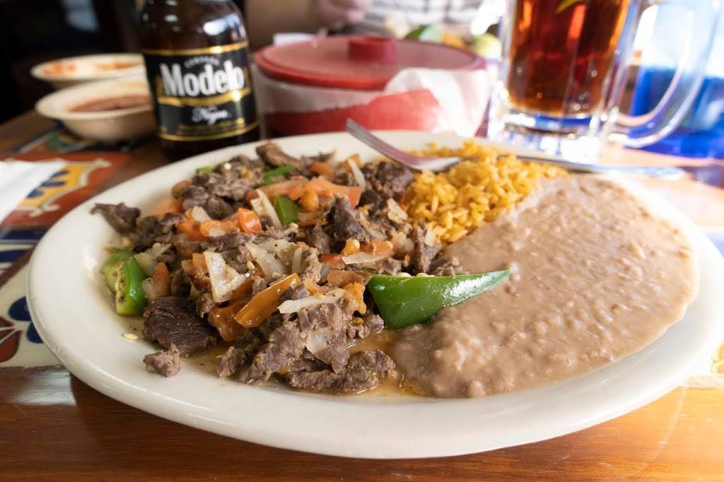 El Pueblito | restaurant | 901 W Spring Creek Pkwy, Plano, TX 75023, USA | 9725276289 OR +1 972-527-6289