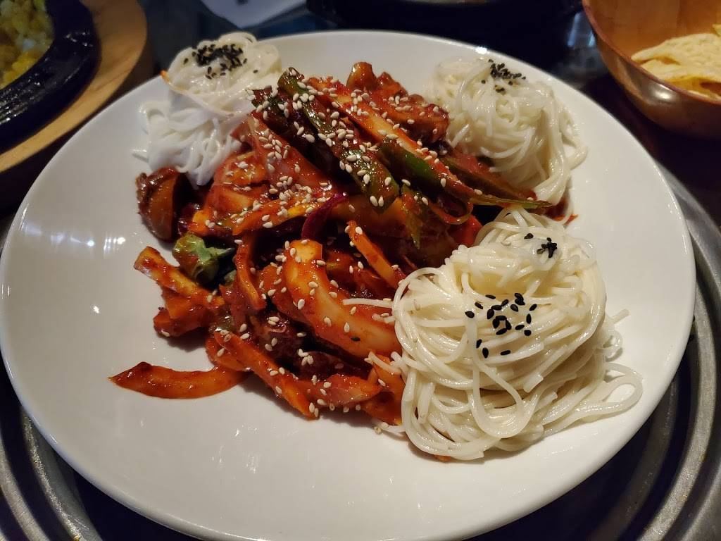 Norito Korean Izakaya 노리터 포차 | restaurant | 6174 Yonge St, North York, ON M2M 3X1, Canada | 6473469292 OR +1 647-346-9292