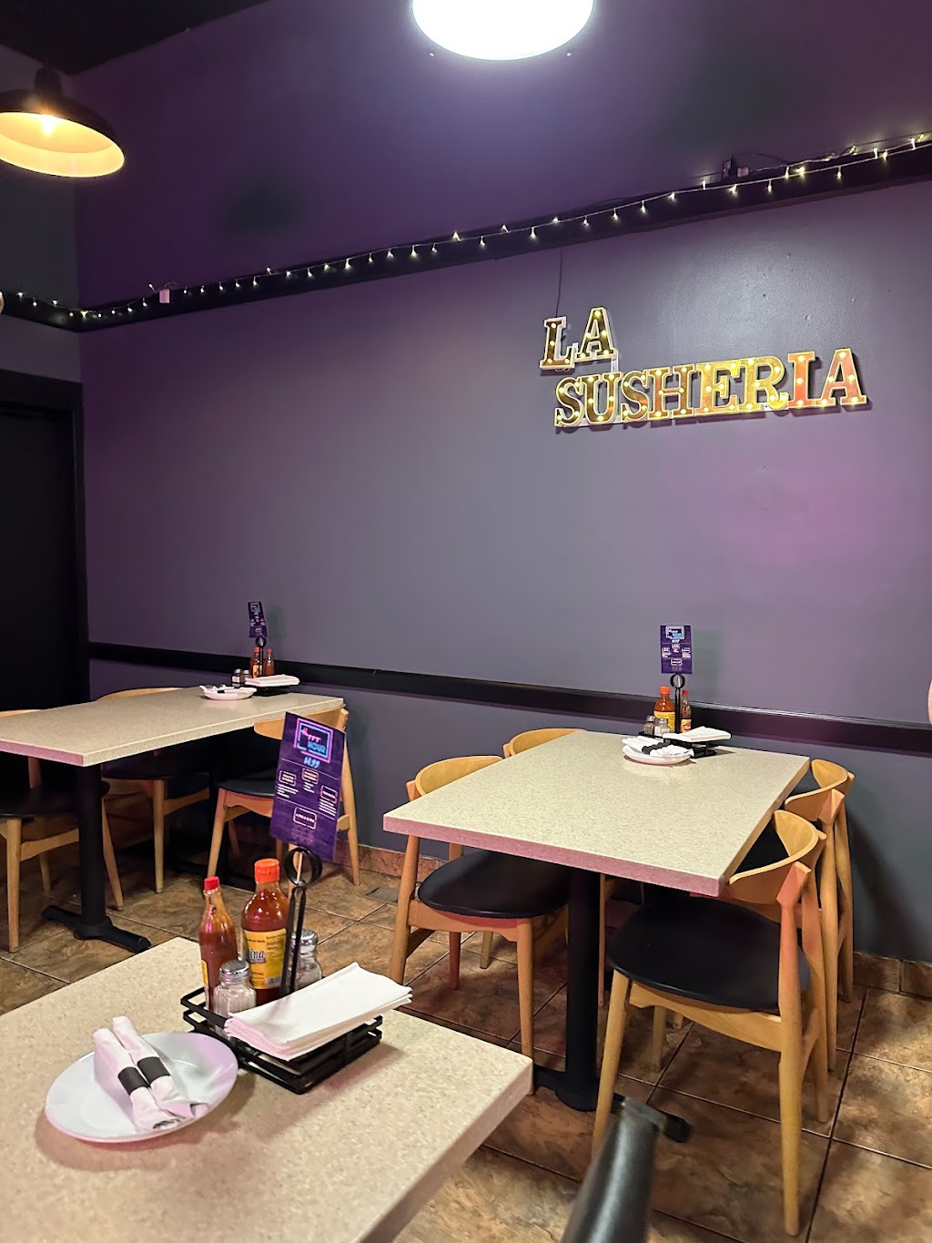 La Susheria Cocina Fusion | restaurant | 4070 S Archer Ave, Chicago, IL 60632, USA | 7734757459 OR +1 773-475-7459