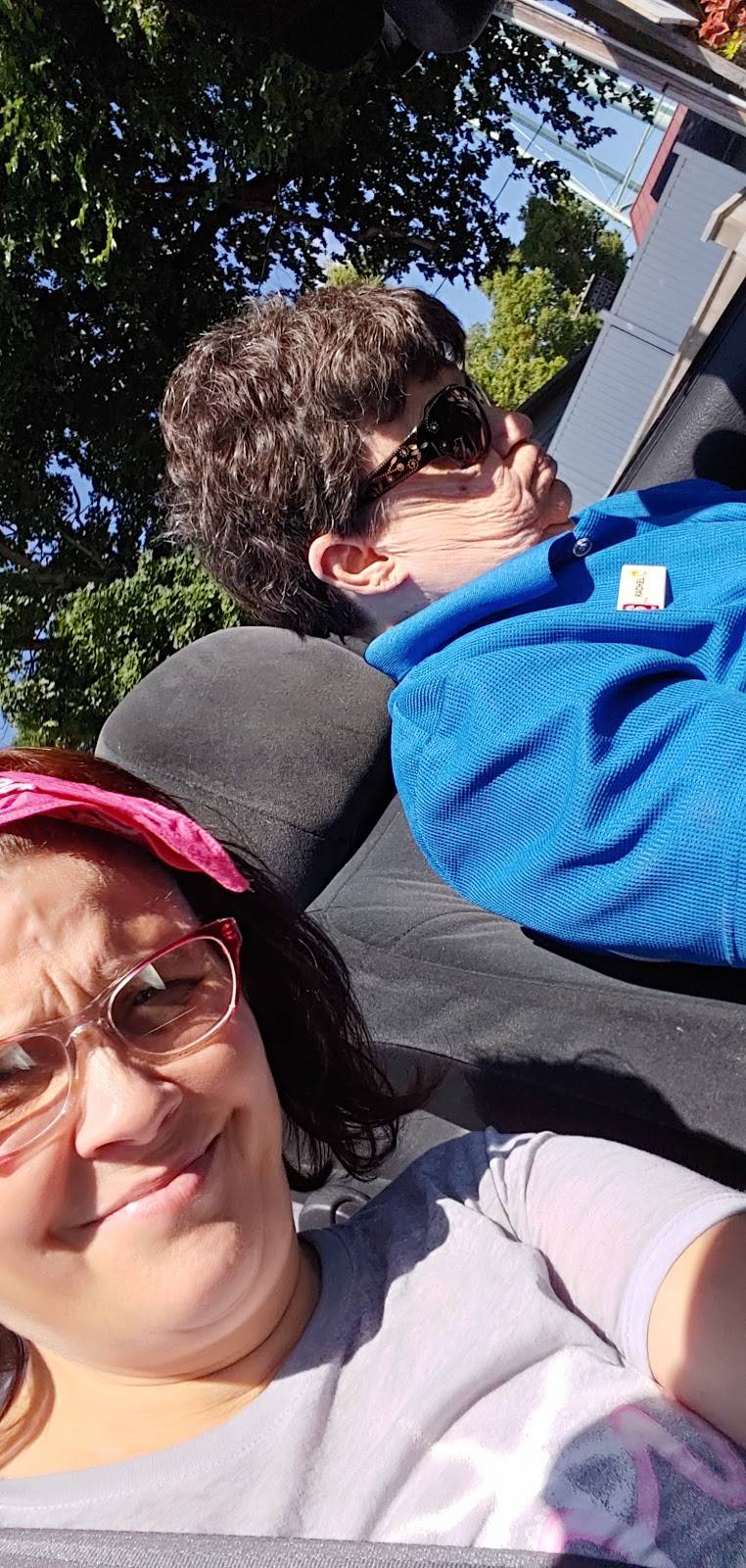 Carols Corner | restaurant | 101 N State St, South Whitley, IN 46787, USA | 2607234064 OR +1 260-723-4064