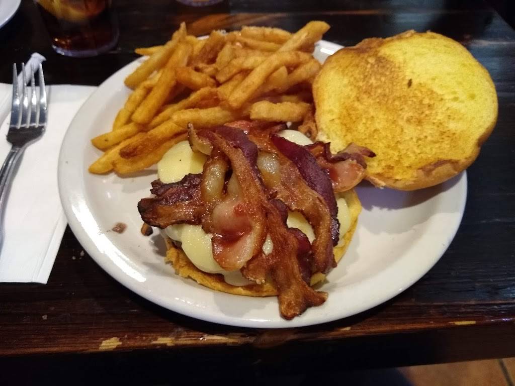 J & R’s Steakhouse | restaurant | 4362 NY-25, Calverton, NY 11933, USA | 6317277218 OR +1 631-727-7218