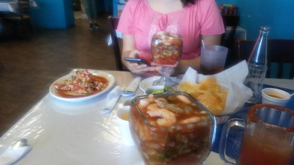 Mariscos Culiacan | restaurant | 5821 N 67th Ave #101, Glendale, AZ 85301, USA | 6238474664 OR +1 623-847-4664