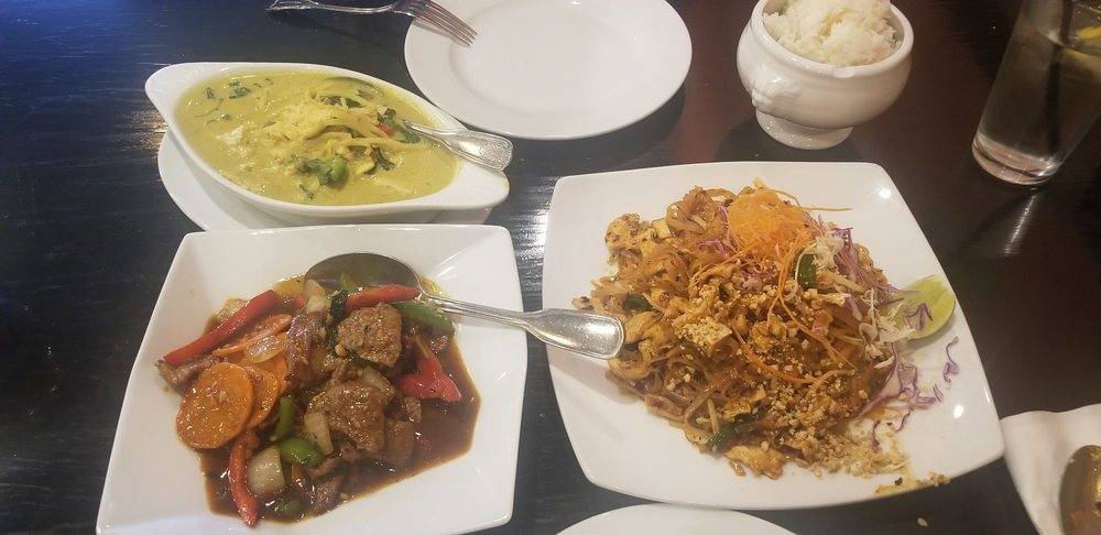 Jasmine Thai Noodle N BBQ | restaurant | 23360 Valencia Blvd, Valencia, CA 91355, USA | 6612542012 OR +1 661-254-2012