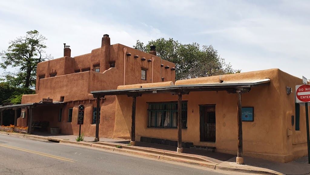 Upper Crust Pizza Downtown | restaurant | 329 Old Santa Fe Trail, Santa Fe, NM 87501, USA | 5059820000 OR +1 505-982-0000