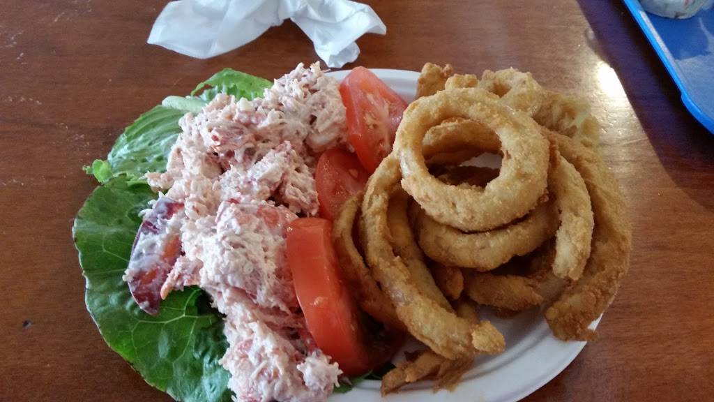 Markeys Lobster Pool | restaurant | 420 NH-286, Seabrook, NH 03874, USA | 6034742851 OR +1 603-474-2851