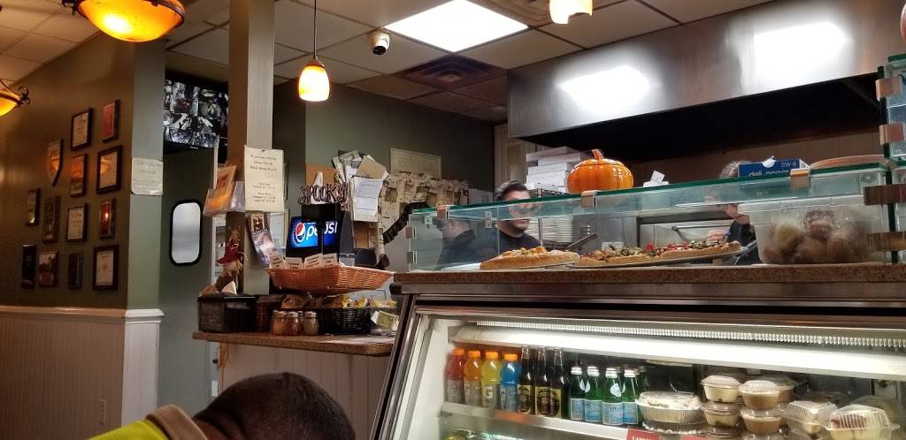 Mona Lisa | restaurant | 165 Broadway, Bayonne, NJ 07002, USA | 2018581812 OR +1 201-858-1812