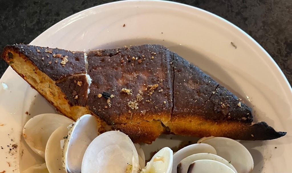 The Windmill & Bar 51 | restaurant | 3429 N Transtech Way, Billings, MT 59102, USA | 4062528100 OR +1 406-252-8100