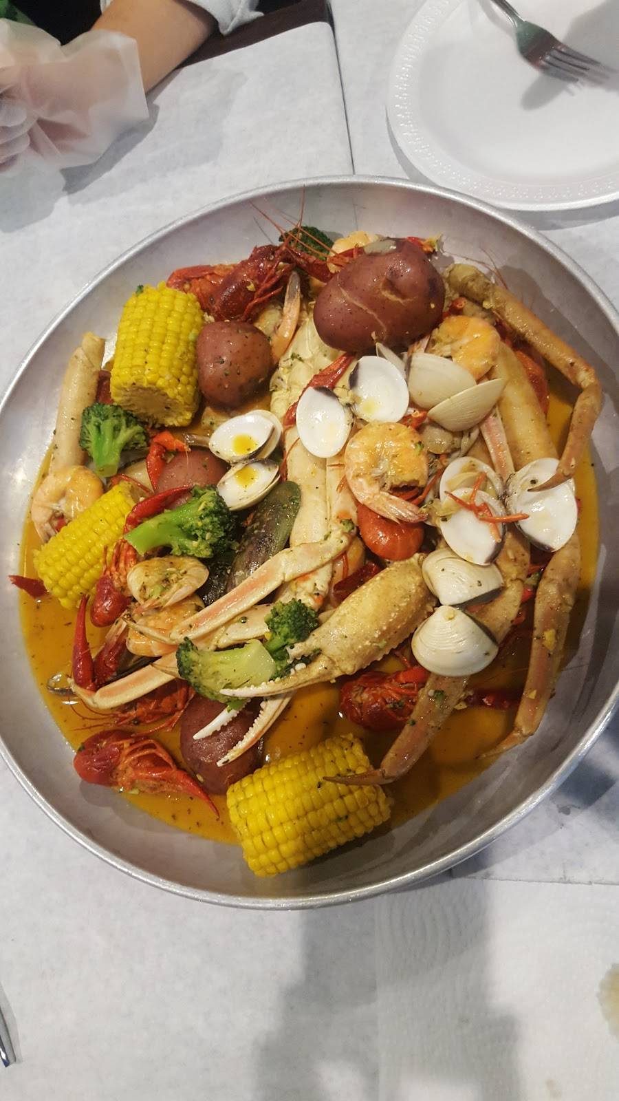 Crazy Crab | restaurant | 4073 Lavista Rd Suite 369, Tucker, GA 30084, USA | 7709399600 OR +1 770-939-9600