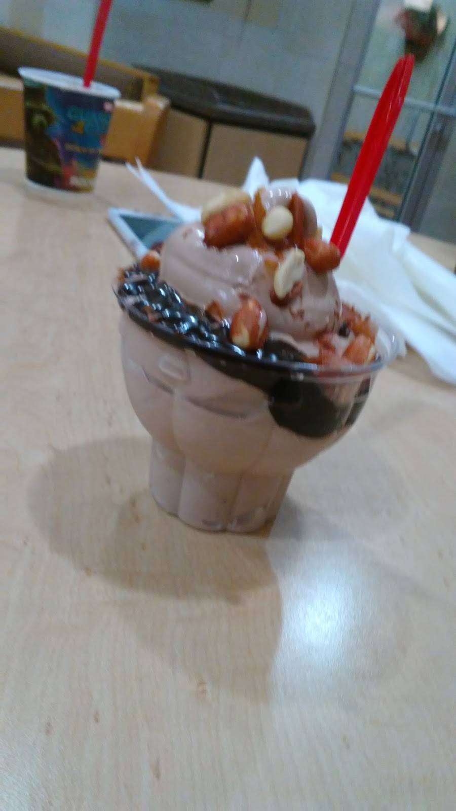 Dairy Queen Grill & Chill | restaurant | 25 S German Church Rd, Cumberland, IN 46229, USA | 3178941111 OR +1 317-894-1111