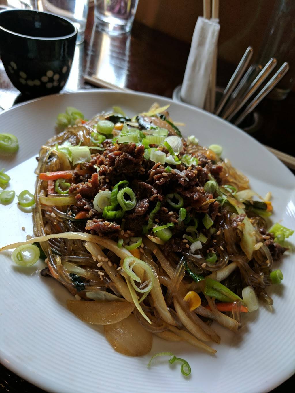 Stone Bowl Grill | restaurant | 1958 N Farwell Ave, Milwaukee, WI 53202, USA | 4142209111 OR +1 414-220-9111