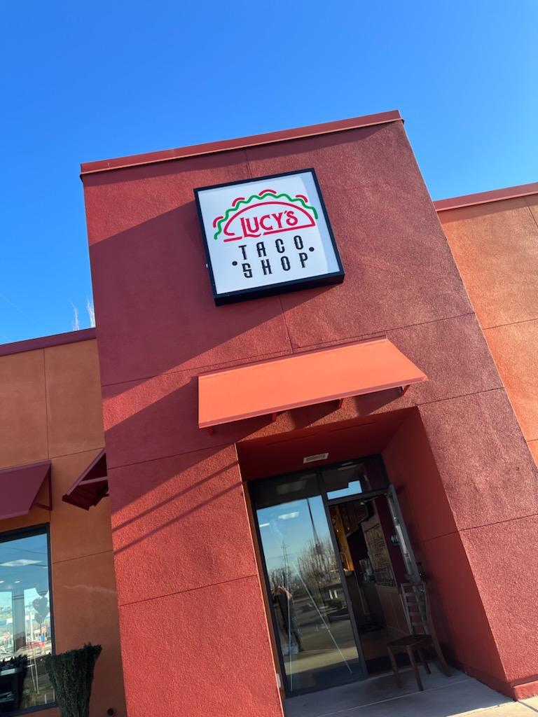 Lucys Taco Shop Phoenix | restaurant | 4150 S Pacific Hwy, Medford, OR 97501, USA | 5418970141 OR +1 541-897-0141