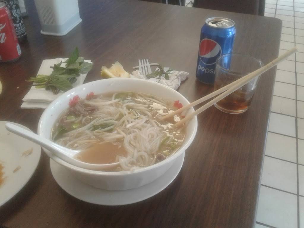 Bưu-Điện Restaurant | restaurant | 642 N Broadway # 5, Los Angeles, CA 90012, USA | 2136178355 OR +1 213-617-8355