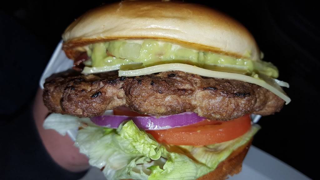 Carls Jr. | restaurant | 612 Cecil Ave, Delano, CA 93215, USA | 6617212106 OR +1 661-721-2106