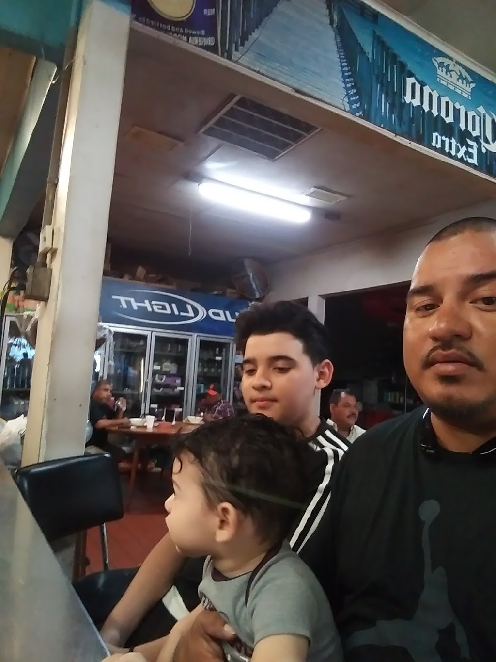 El Pirul Taqueria | restaurant | 5218 Sherman St, Houston, TX 77011, USA | 7139232740 OR +1 713-923-2740