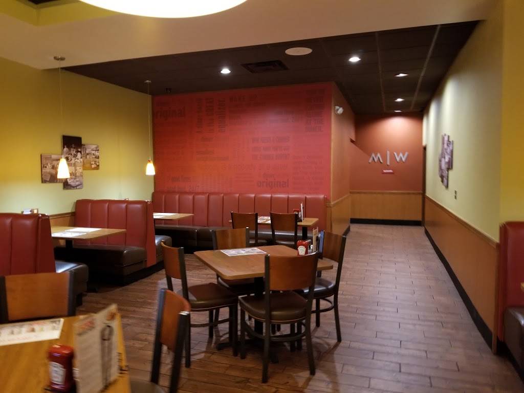 Dennys | restaurant | 351 E Main St, Apopka, FL 32703, USA | 4077032738 OR +1 407-703-2738
