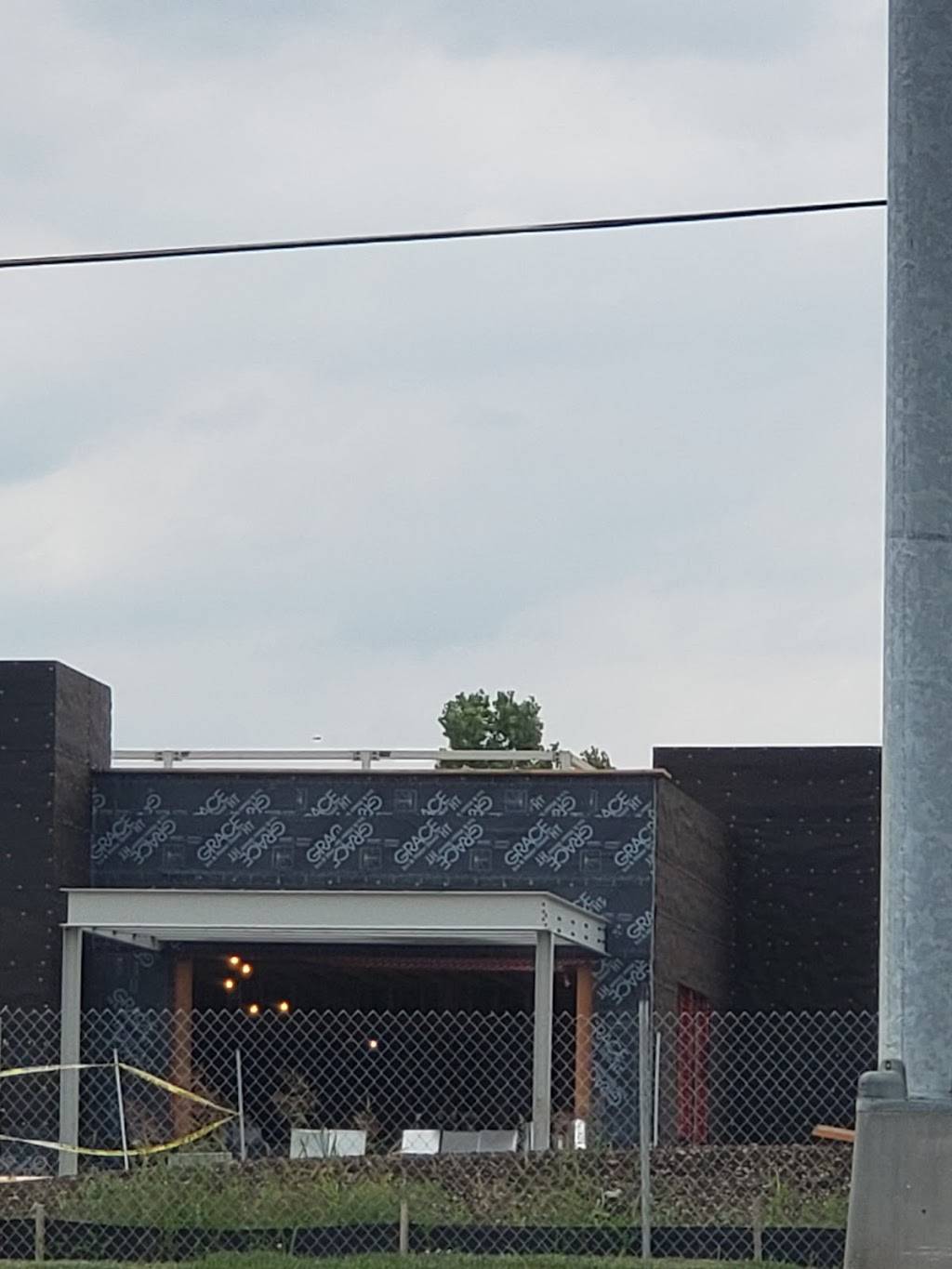 Raising Canes Chicken | meal takeaway | 1599 E North Ave, Belton, MO 64012, USA | 8163487745 OR +1 816-348-7745