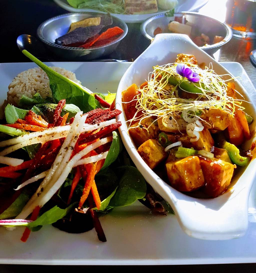 Bistro Cafe Delice | restaurant | 84 Rue Saint Laurent, Beauharnois, QC J6N 2S7, Canada | 4503951103 OR +1 450-395-1103