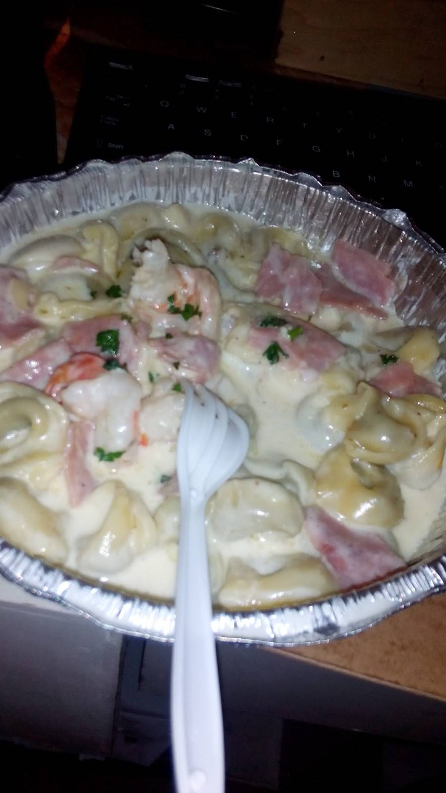 Vidalis Pizza | restaurant | 31-6 21st St, Astoria, NY 11106, USA | 7186062068 OR +1 718-606-2068