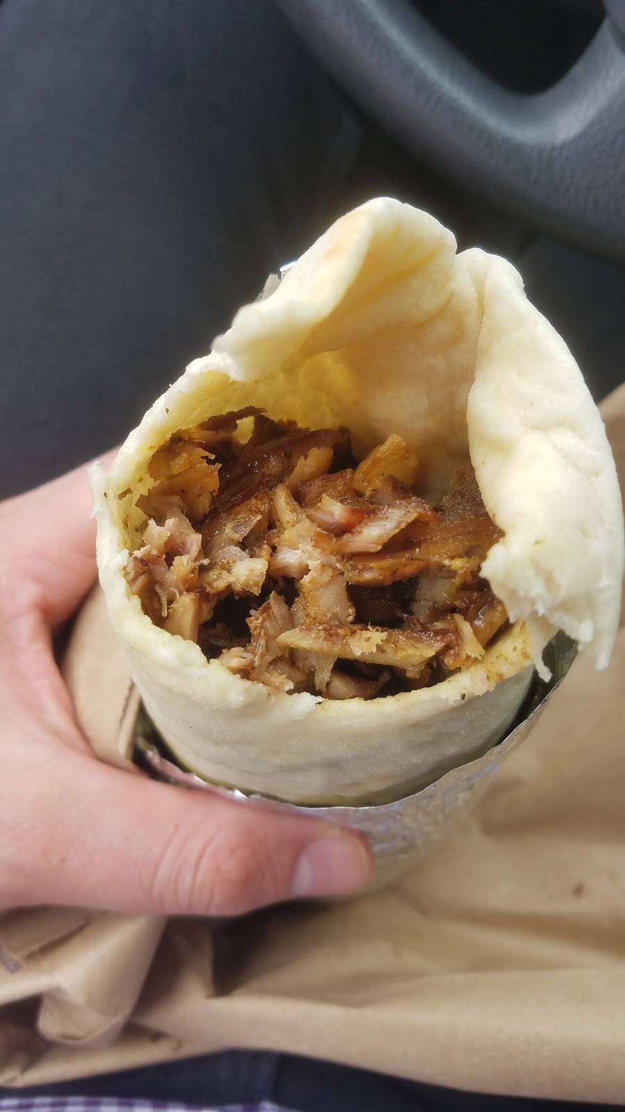 Pita Hot | restaurant | 75-45 Main St, Flushing, NY 11367, USA | 7185446755 OR +1 718-544-6755