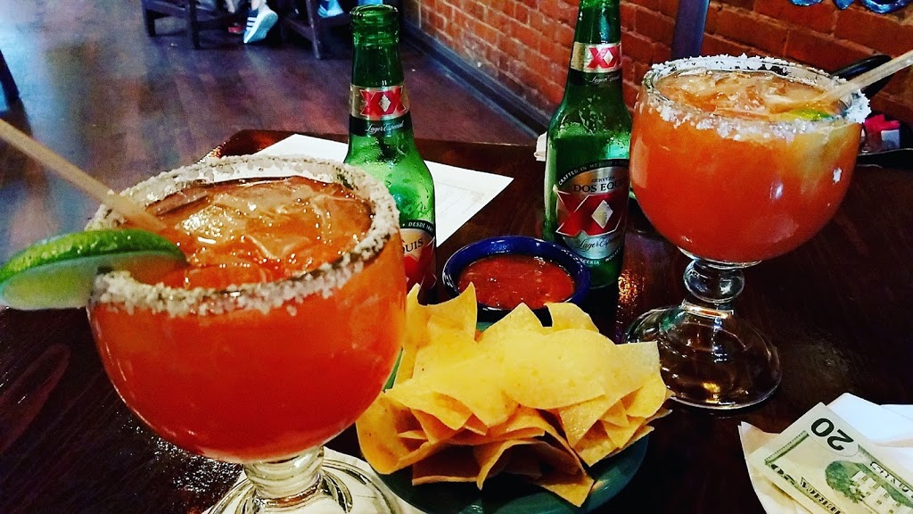 Mariachi Bar | restaurant | 218 Produce Row, San Antonio, TX 78207, USA | 2102251262 OR +1 210-225-1262