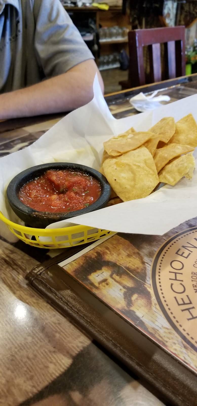 La Mexicana | restaurant | 21 Simmonsville Rd, Bluffton, SC 29910, USA | 8438361838 OR +1 843-836-1838