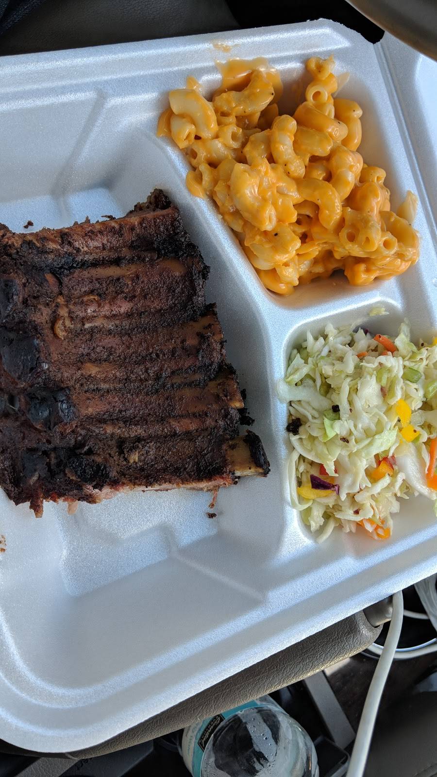 Big Boar BBQ George Street | restaurant | 1600 George St, La Crosse, WI 54603, USA | 6087901877 OR +1 608-790-1877