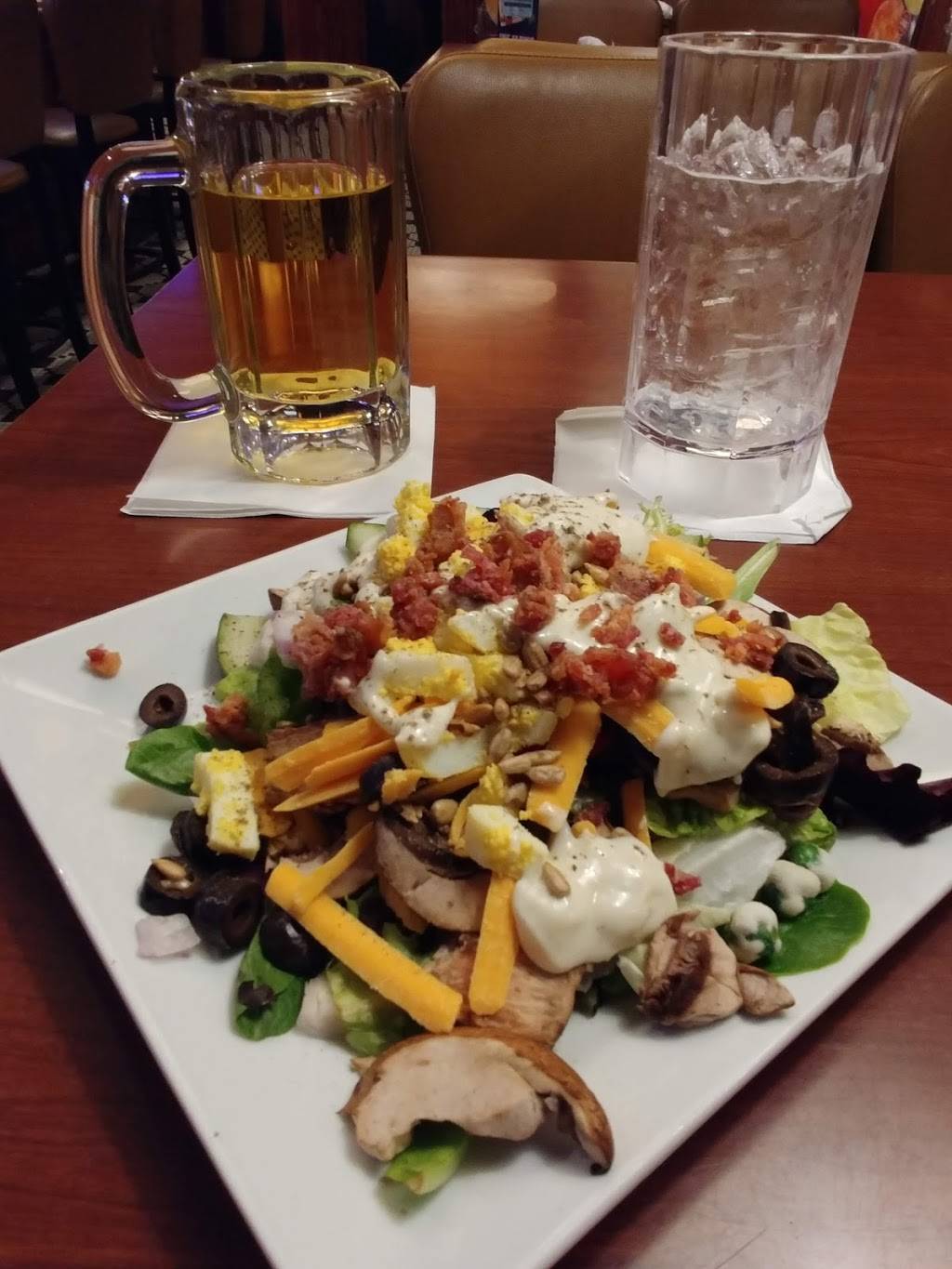 Ruby Tuesday | restaurant | 1764 US-31, Traverse City, MI 49686, USA | 2319389220 OR +1 231-938-9220