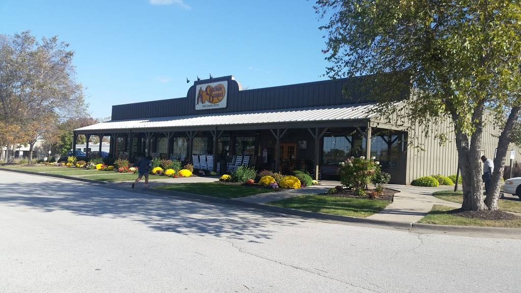 Cracker Barrel Old Country Store | restaurant | 300 Jason Way Ct, Davenport, IA 52806, USA | 5633864847 OR +1 563-386-4847