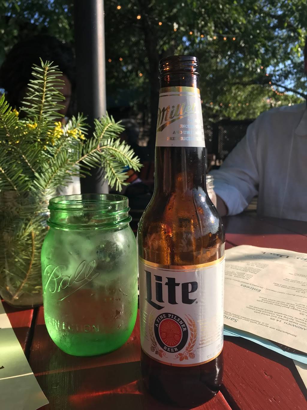 River Deck | restaurant | 15648 W County Road B, Hayward, WI 54843, USA | 7156345115 OR +1 715-634-5115