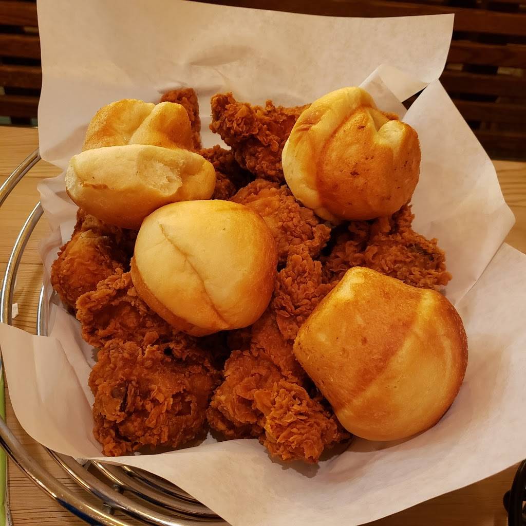 Ezells Famous Chicken | restaurant | 3925 196th St SW, Lynnwood, WA 98036, USA | 4256408111 OR +1 425-640-8111