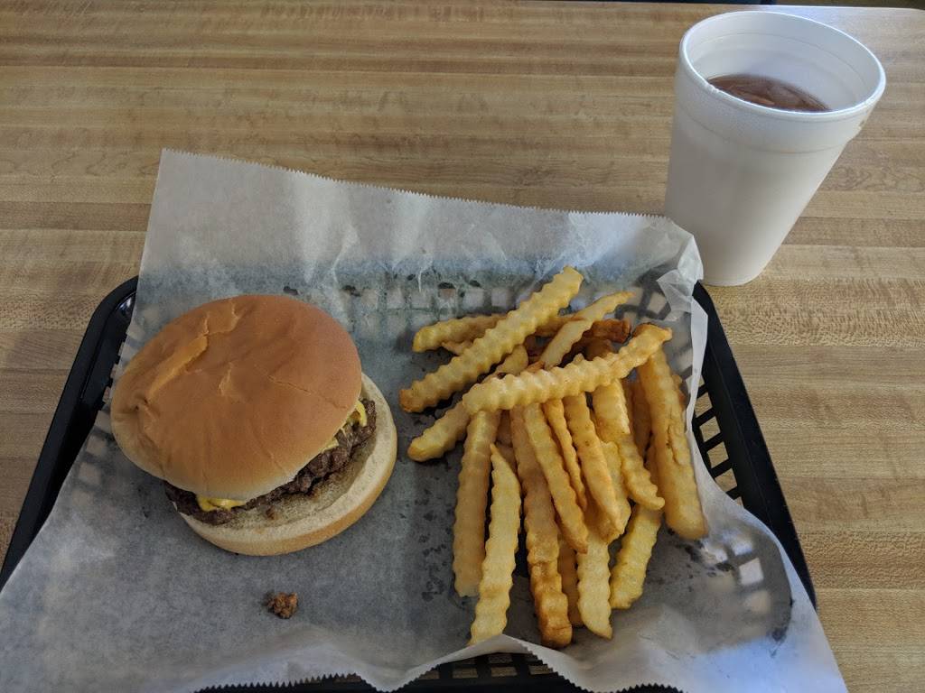 Hutchins Snack Bar | restaurant | 501 Boss Moore Rd, Caroleen, NC 28019, USA | 8286576138 OR +1 828-657-6138