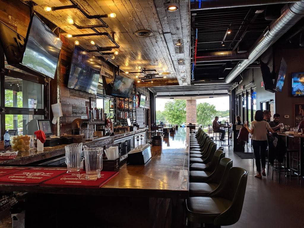 Saints Pub + Patio Urbandale | restaurant | 3701 NW 86th St, Urbandale, IA 50322, USA | 5155282039 OR +1 515-528-2039