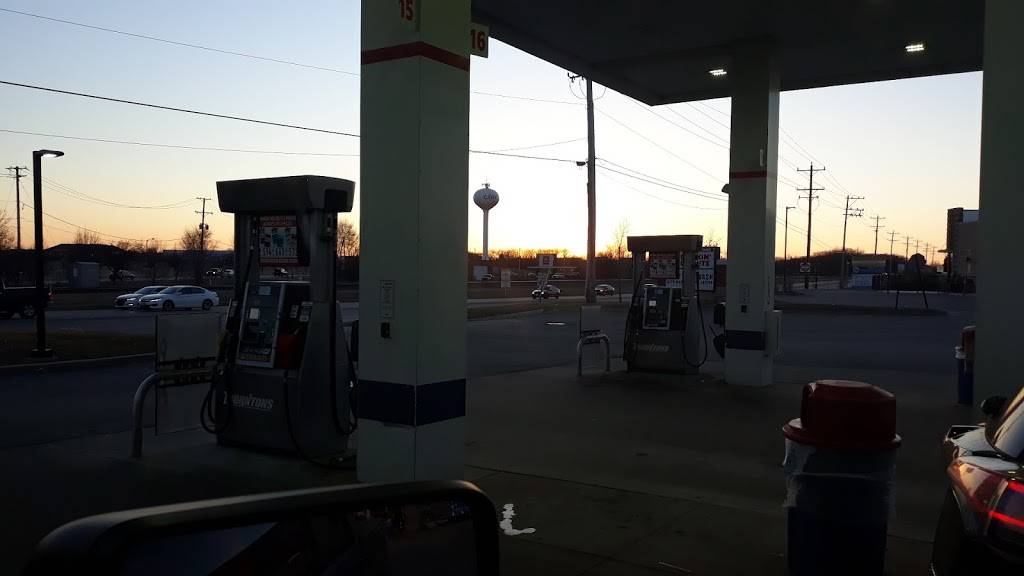 Thorntons | bakery | 800 Northwest Hwy, Cary, IL 60013, USA | 8475162210 OR +1 847-516-2210