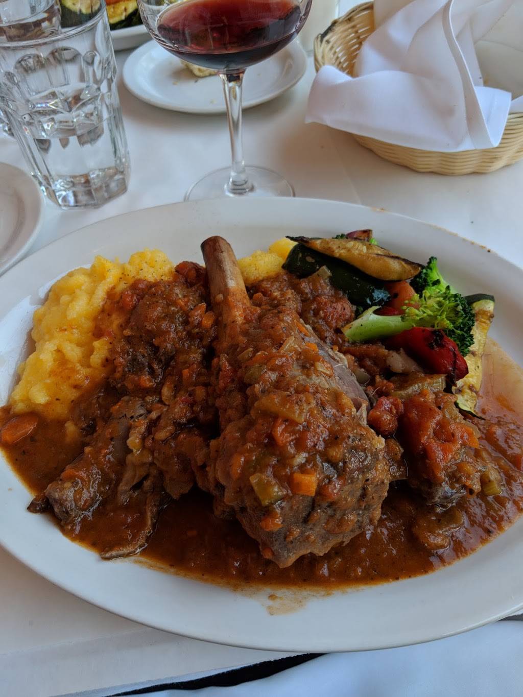 Alloro Cucina Italiana | restaurant | 124 Bank St, Grass Valley, CA 95945, USA | 5302733555 OR +1 530-273-3555