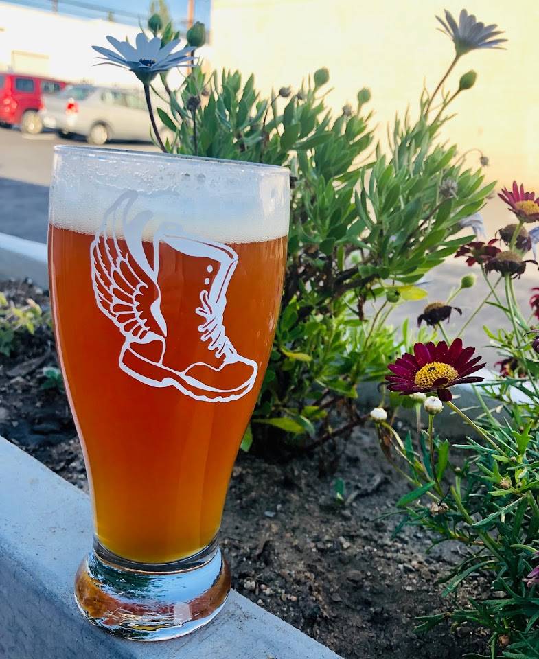 Wingwalker Brewery | restaurant | 235 W Maple Ave, Monrovia, CA 91016, USA | 6267201983 OR +1 626-720-1983