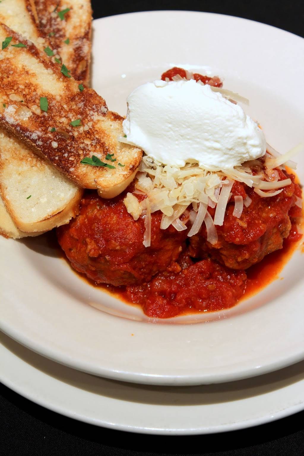 Butterfields | restaurant | 661 Old Willets Path, Hauppauge, NY 11788, USA | 6318511507 OR +1 631-851-1507