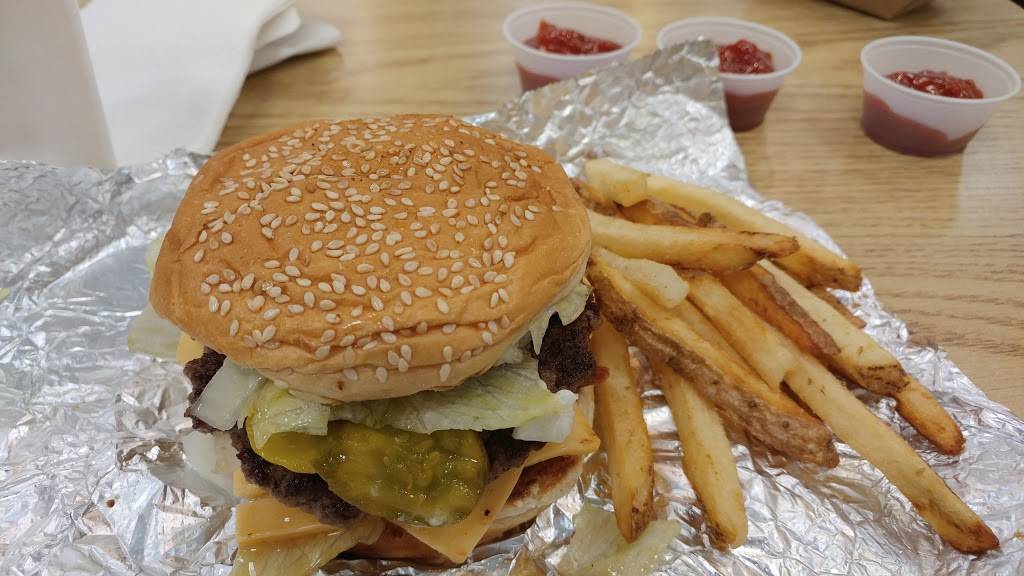 Five Guys | meal takeaway | 1121 Unser Blvd SE, Rio Rancho, NM 87124, USA | 5058969700 OR +1 505-896-9700