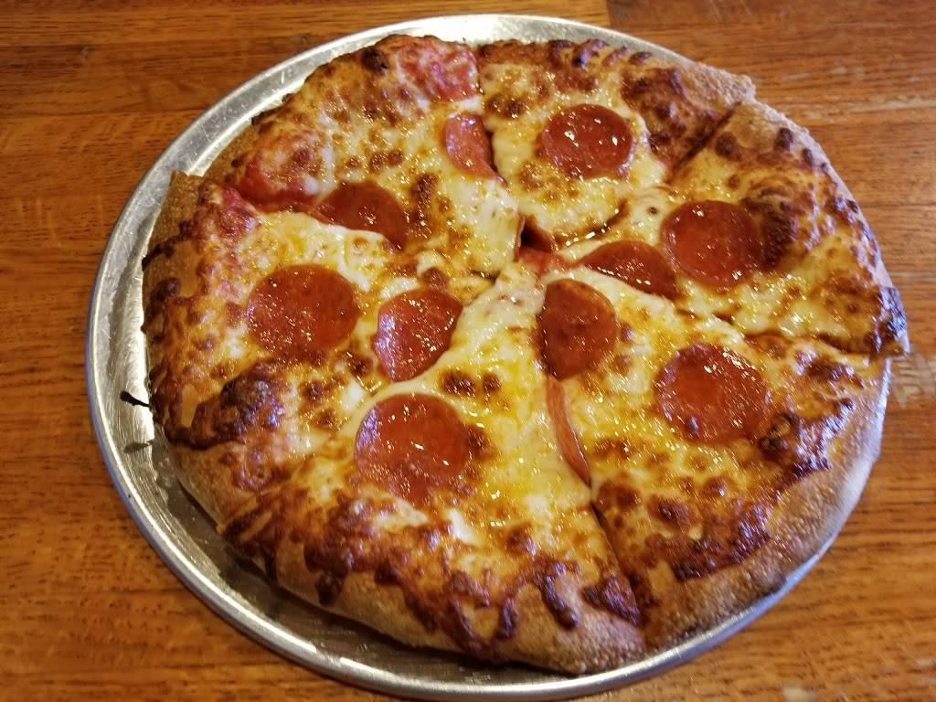 Nicollettis Pizza | restaurant | 22741 Three Notch Rd, California, MD 20619, USA | 3018632233 OR +1 301-863-2233