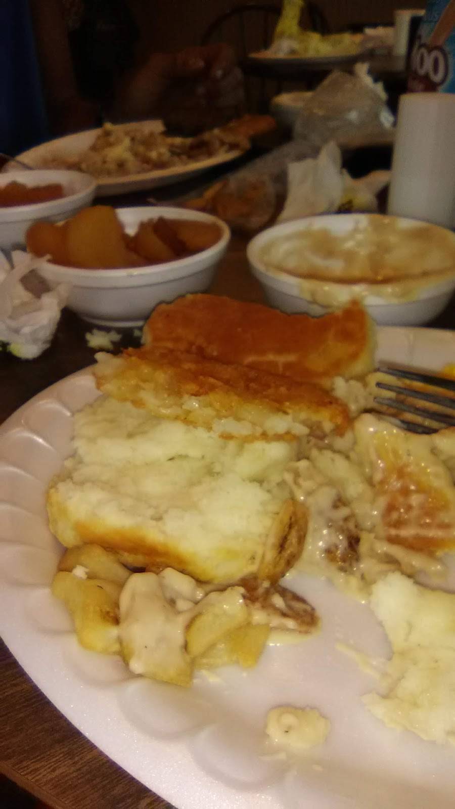 Tudors Biscuit World | restaurant | 422 29th St, Huntington, WV 25702, USA | 3045222787 OR +1 304-522-2787