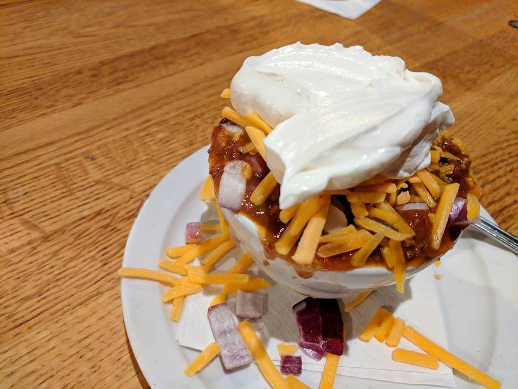 Red Smoke Barbecue | restaurant | 573 Monroe St, Detroit, MI 48226, USA | 3139622100 OR +1 313-962-2100