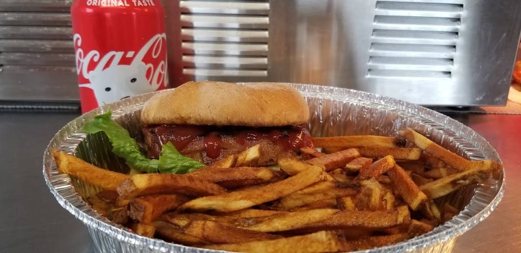 BBs Grill | restaurant | 107 Pleasant St, Brunswick, ME 04011, USA | 2077980158 OR +1 207-798-0158