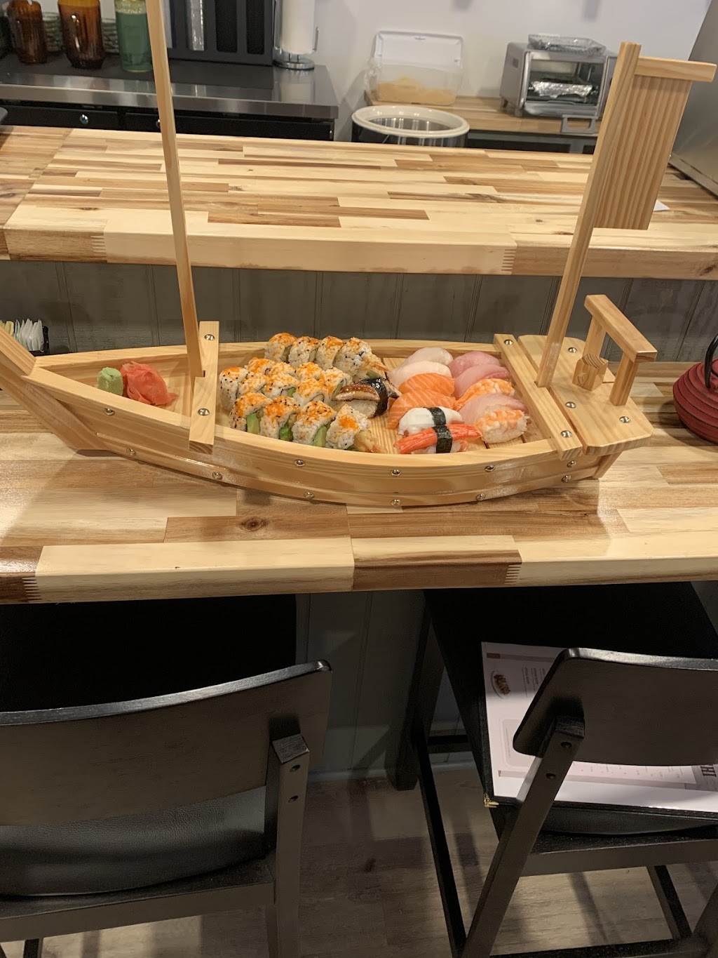 Zen Ramen and sushi | restaurant | 32 W Main St, Berryville, VA 22611, USA | 5409558956 OR +1 540-955-8956