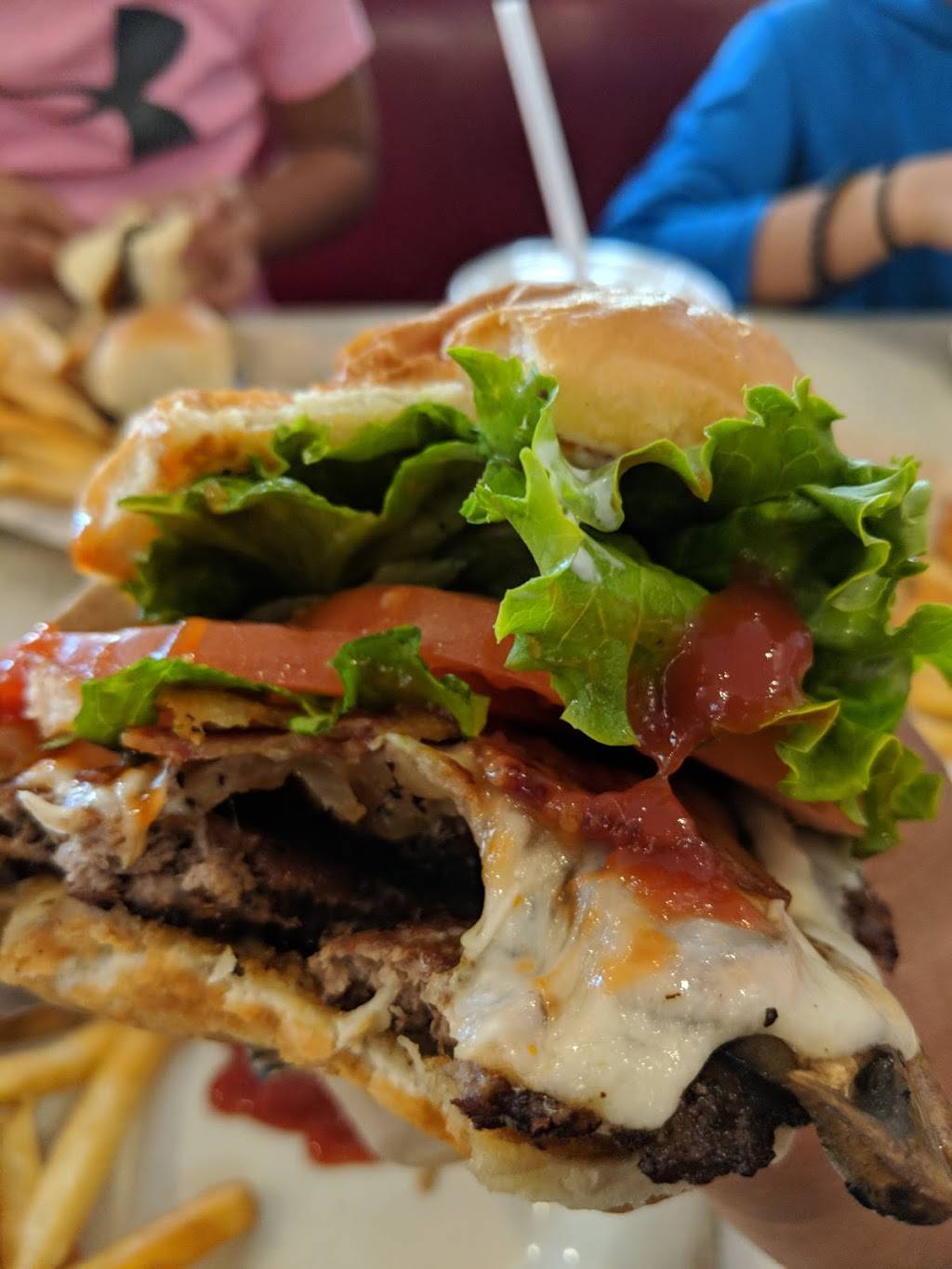 Johnny Rockets | restaurant | 245 Pine Ave #110, Long Beach, CA 90802, USA | 5629831332 OR +1 562-983-1332