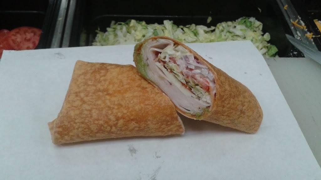Subway | restaurant | 3599 NW Federal Hwy, Jensen Beach, FL 34957, USA | 7726927742 OR +1 772-692-7742