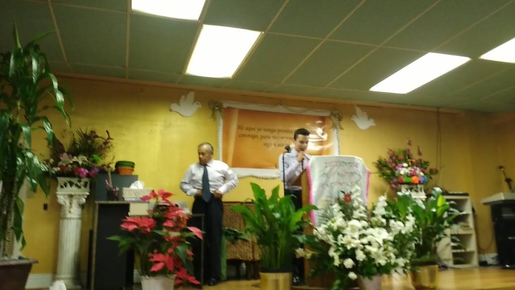 Los Molcajetes | restaurant | 2748 W Temple St, Los Angeles, CA 90026, USA | 2133864058 OR +1 213-386-4058