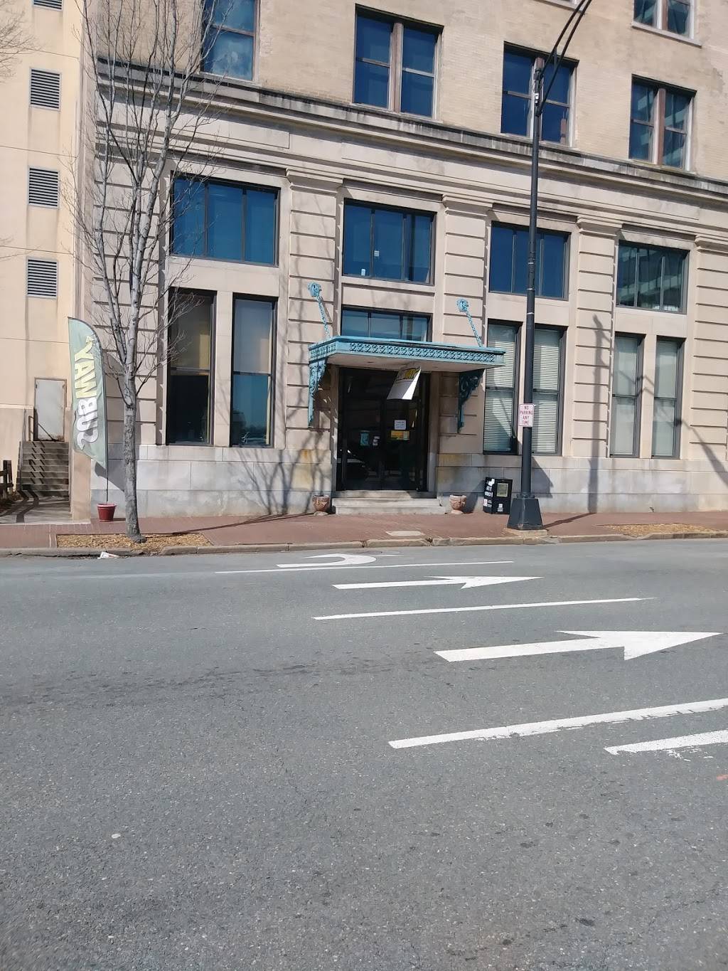 Subway | restaurant | 301 North Main Street, Winston-Salem, NC 27101, USA | 3367030779 OR +1 336-703-0779