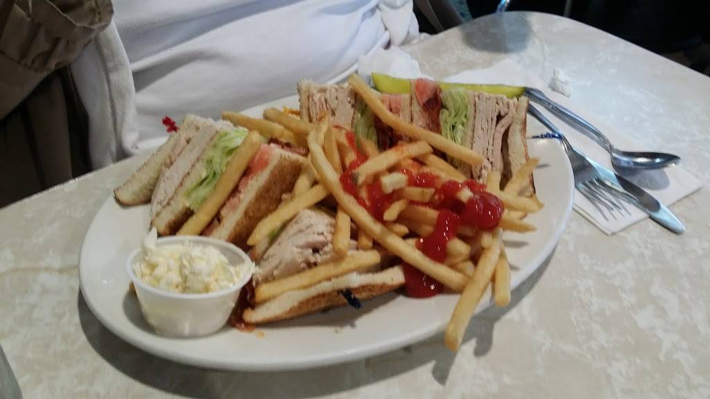 The Cup & Saucer Diner | restaurant | 82 Boniface Dr, Pine Bush, NY 12566, USA | 8457445969 OR +1 845-744-5969